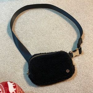 Lulu lemon bag